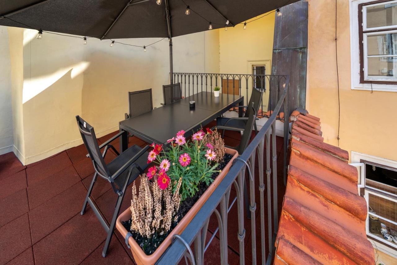 Old Town - Michalska Apartament 4*