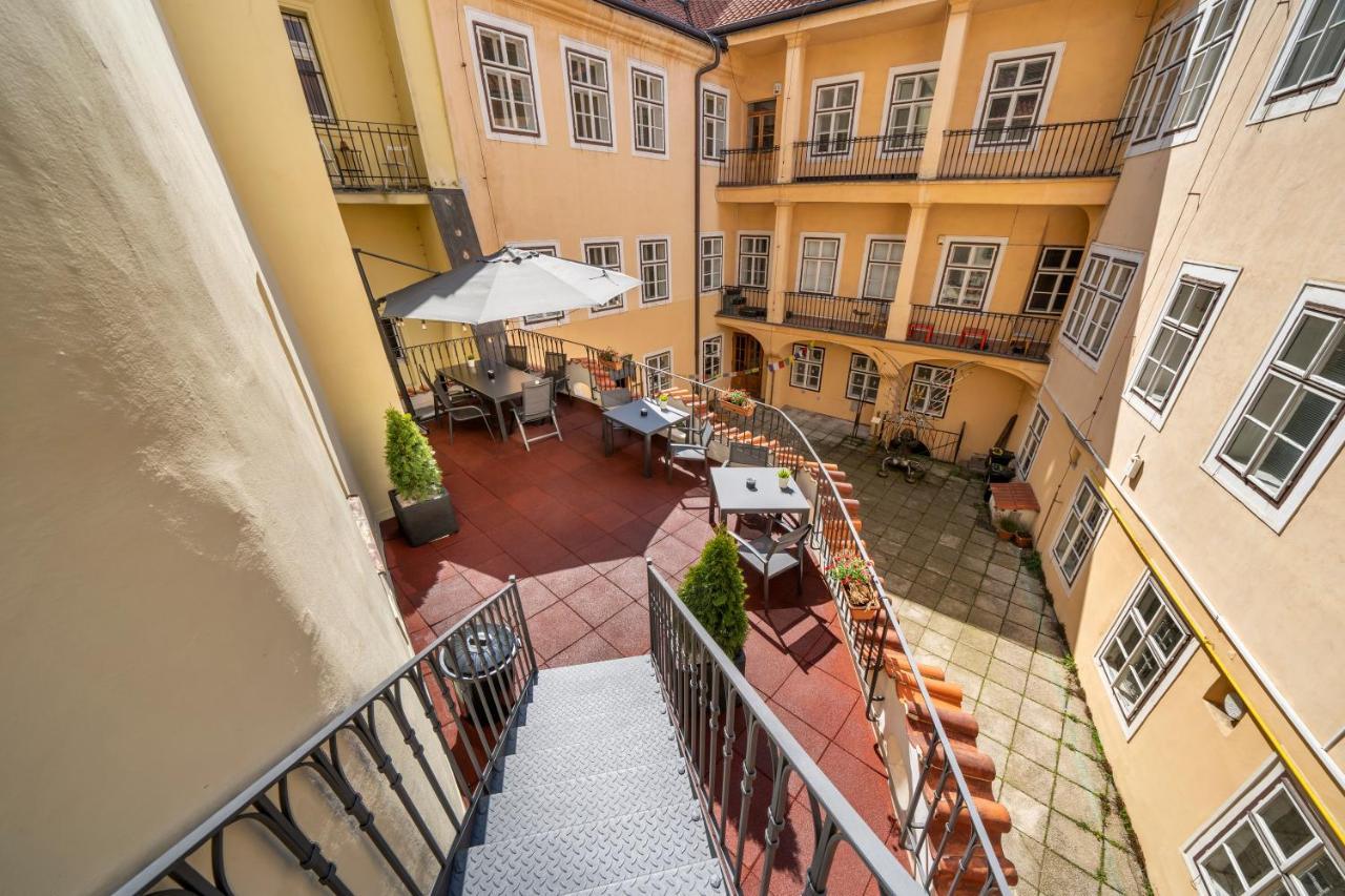 Old Town - Michalska Apartament 4*
